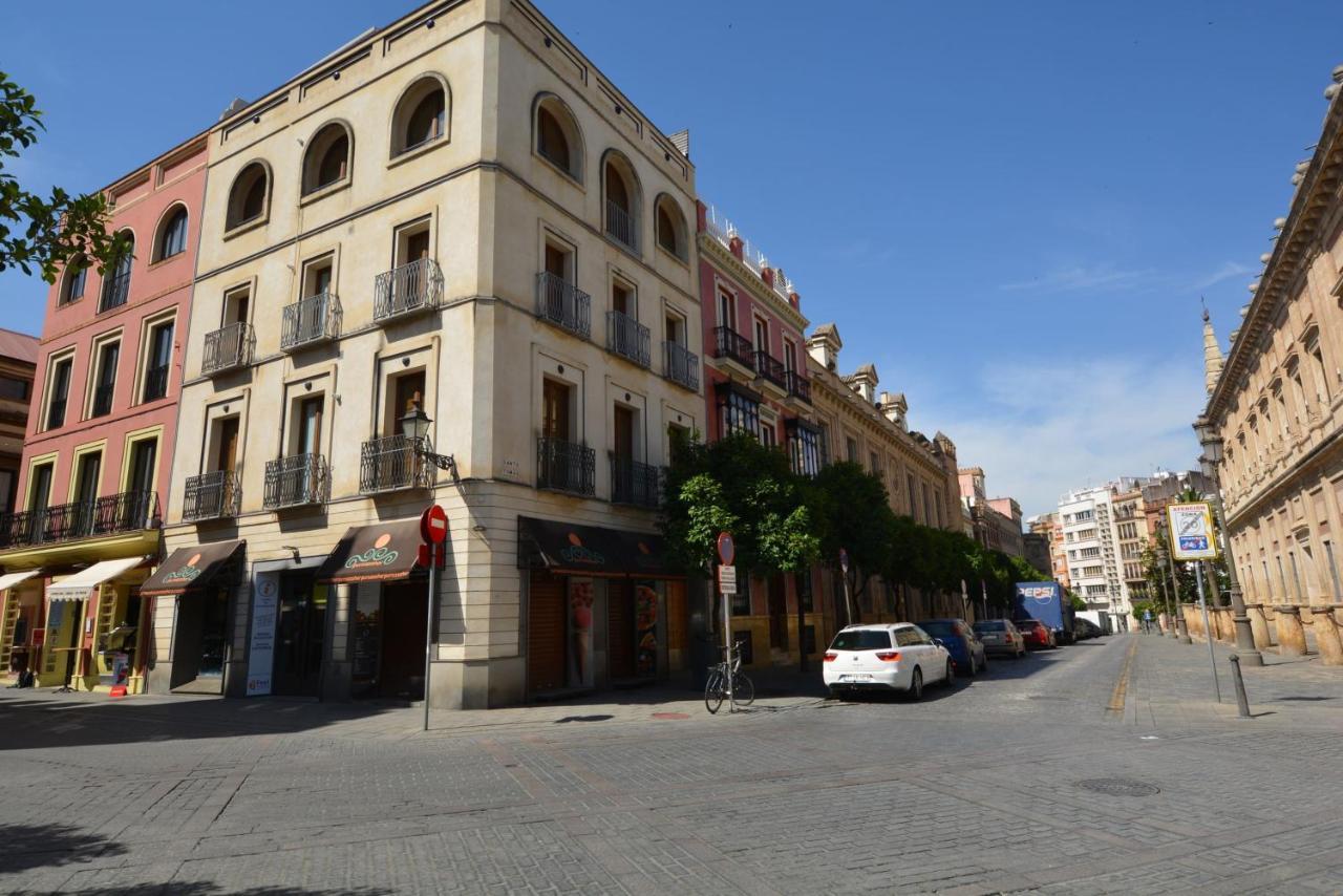 Apartment Luxury With Views To Alcazar, Cathedral And Giralda. *